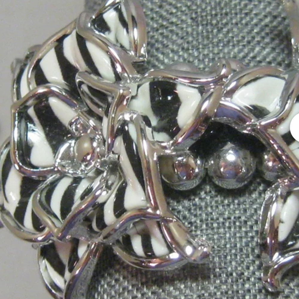 FREE Vintage BRACELET DEFECT